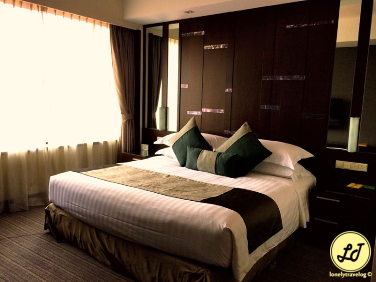 Royal Plaza on Scotts - Corporate Suite