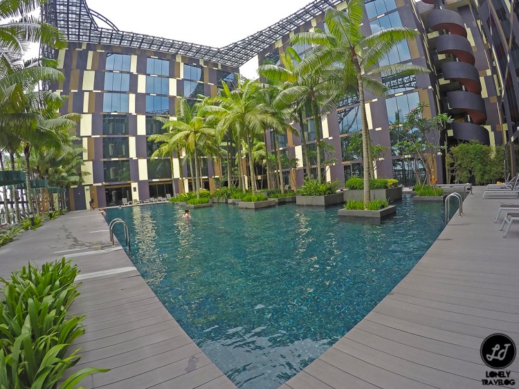 Crowne Plaza Changi Airport by LT