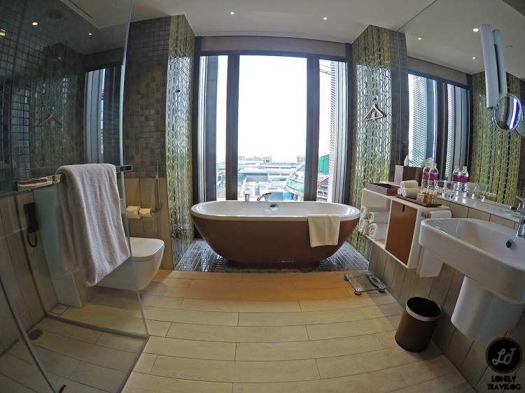 Crowne Plaza Changi Airport by LT