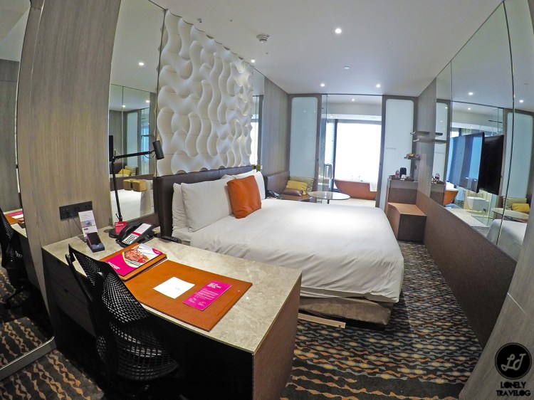 Crowne Plaza Changi Airport by LT